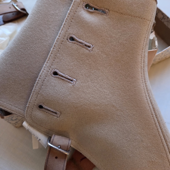 Antique Tan Buttoned Spats - Picture 4 of 6